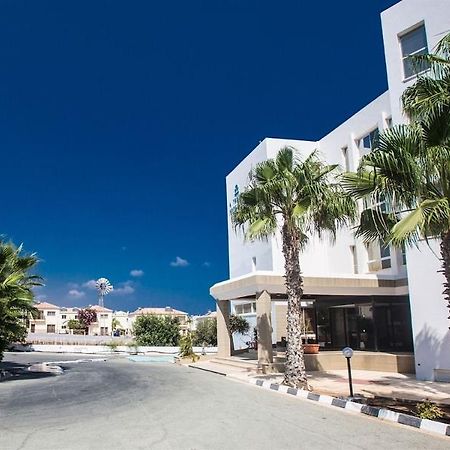 Polycarpia Hotel Pernera Kültér fotó