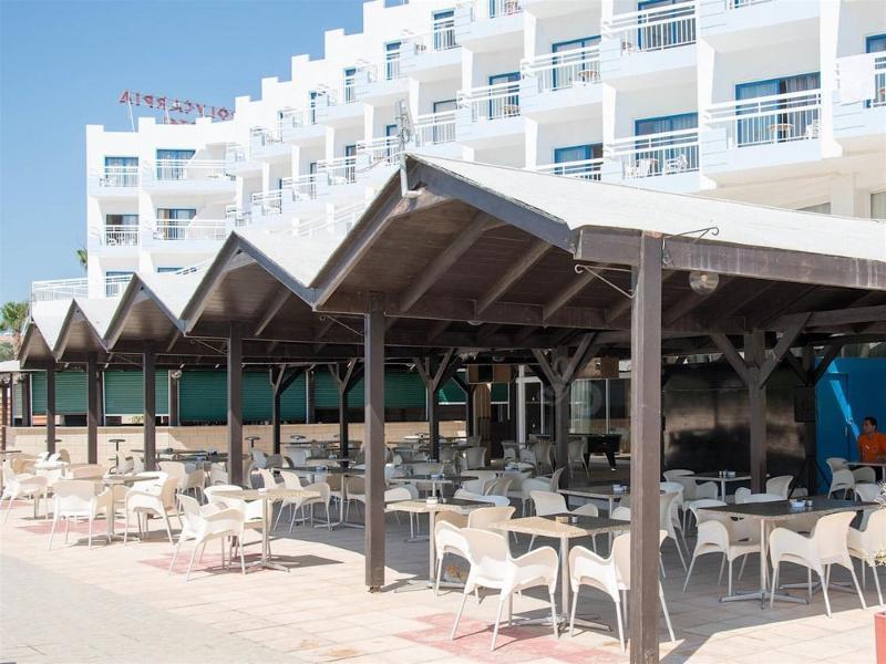 Polycarpia Hotel Pernera Kültér fotó