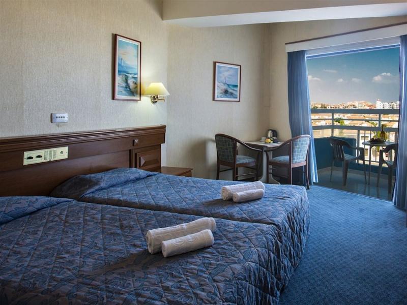 Polycarpia Hotel Pernera Kültér fotó