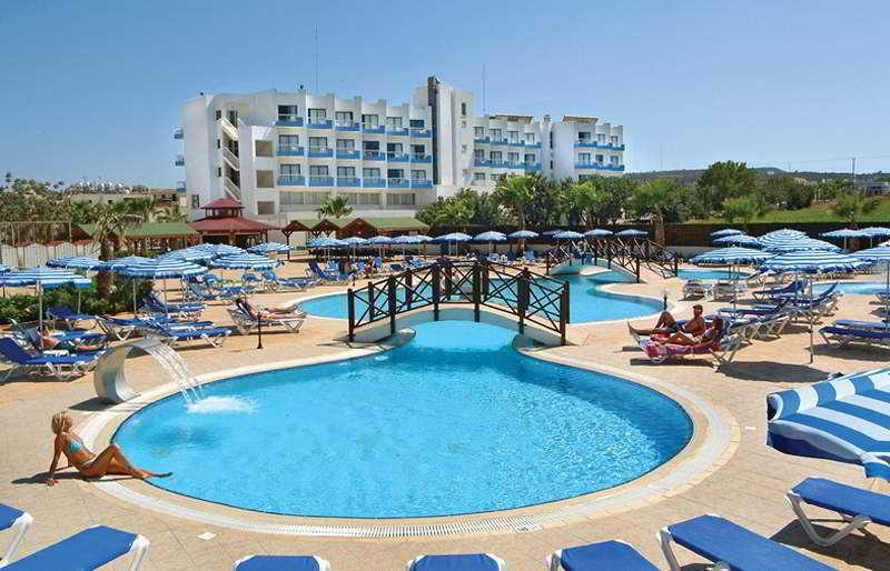 Polycarpia Hotel Pernera Kültér fotó