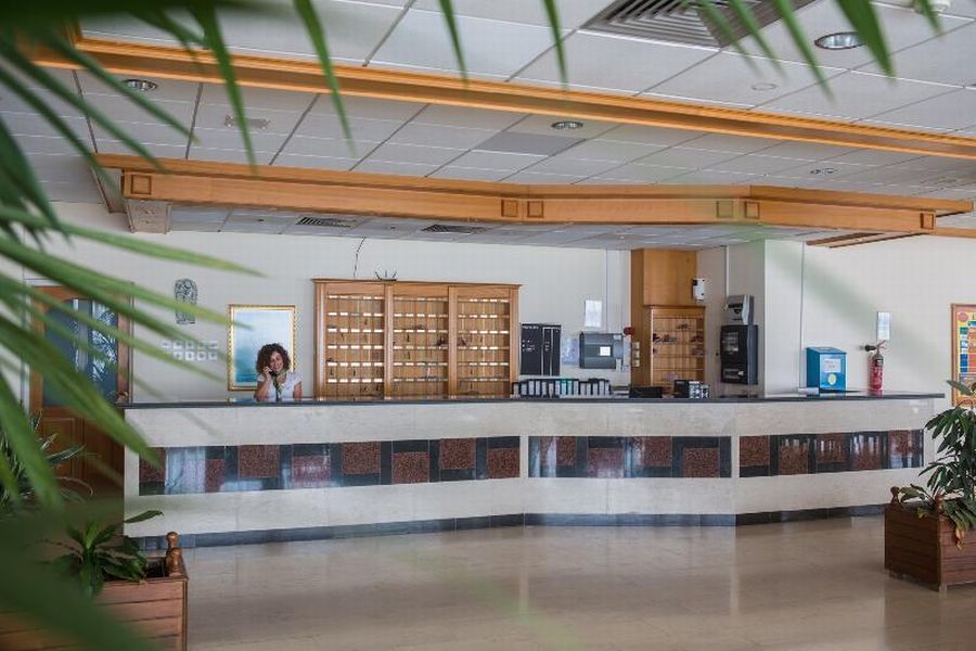 Polycarpia Hotel Pernera Kültér fotó